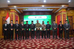 Bustami lantik Manajemen BPKS dan Direksi PT PEMA, ini orangnya