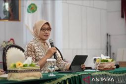 Sekda Kaltim motivasi perempuan  kelola UMKM secara profesional