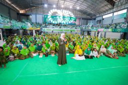 Bersyukur kuota haji Jatim bertambah, Khofifah titip doa perdamaian dunia