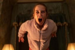 Tarian maut sang peri dalam film "Abigail"