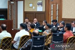 Pejabat Kementan patungan Rp111 juta untuk bayarkan pembelian aksesori mobil anak SYL