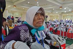 Calon haji lansia asal Tangerang berangkat setelah pengobatan osteoporosis