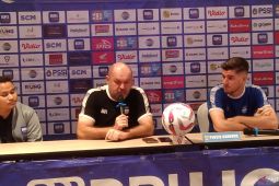 Persib Bandung fokus latih tim adaptasi cuaca di Bali