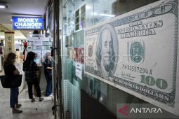 Rupiah Selasa pagi turun 15 poin