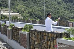 Presiden Jokowi saksikan pengucapan sumpah jabatan Wakil Ketua MA dan anggota LPSK