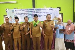 Pemkab Tanjab Barat fasilitasi pelatihan kemampuan membatik warga desa