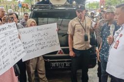 Lakukan aksi demo, Pedagang Ambon Plaza tuntut pengelola batalkan kenaikan harga kios