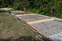 Dinas PUPR Kota Madiun kerjakan pengecoran jalan di lima titik lokasi