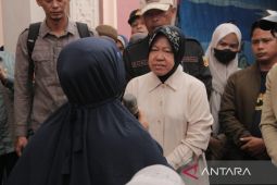 Mensos Risma sarankan segera relokasi warga di zona likuefaksi
