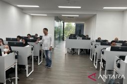 431 orang calon PPS untuk Pilkada Depok 2024 jalani CAT