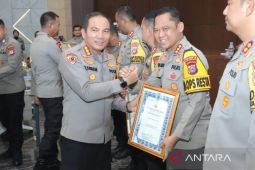 Polresta Banjarmasin raih penghargaan zona hijau pelayanan terbaik