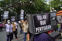 Aksi wartawan Malang tolak RUU Penyiaran