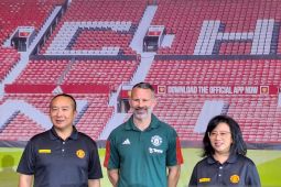 Legenda MU Ryan Giggs ingin berburu bakso dan sate