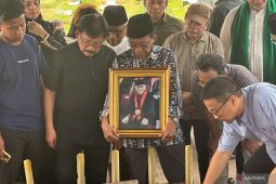 Jenazah Salim Said selesai dimakamkan di TPU Tanah Kusir