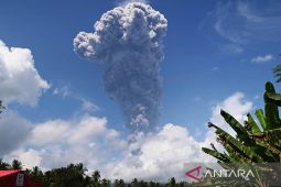 Aktivitas kegempaan di Gunung Ibu Halmahera masih tinggi