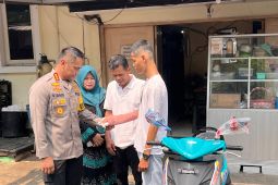 Polisi hadiahi sepeda motor bagi casis Bintara Polri yang dibegal