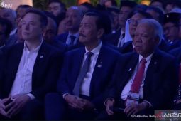 Elon Musk bersama Menteri Luhut di pembukaan World Water Forum 2024