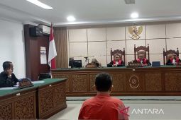 Hakim vonis terdakwa korupsi APE 4,5 tahun penjara