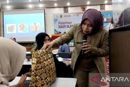 Dispar Kutim ajak masyarakat kelola sampah plastik jadi bernilai