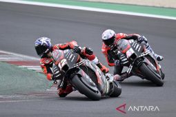 Aleix Espargaro pimpin balapan MotoGP Catalunya