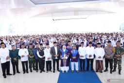 442 jamaah calon haji OKU Timur diberangkatkan, 50 diantaranya lansia