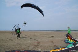Puslatda atlet paramotor Jawa Timur