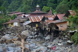 Modifikasi cuaca, 30 ton garam ditabur di langit sekitar Marapi