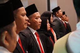Sebanyak 90 anggota Panwascam di Karawang resmi bertugas pada Pilkada 2024