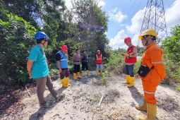 PLN inspeksi tower SUTT 70 kV, pastikan listrik handal menjelang perayaan Idul Adha