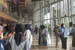 "Lautan Biru" BOICE sambut konser CNBLUE di Tangerang