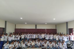 Asmo Kalbar sosialisasi keselamatan berkendara di SMK N 1 Kakap