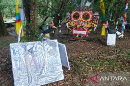 Pelaku seni rupa Kalbar memamerkan 145 karya di Taman Hutan Kota