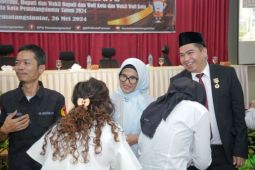 Anggota PPS Pilkada Pematangsiantar dilantik, ini pesan Wali Kota