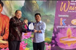 Bupati Sambas hadiri Perayaan Waisak Gabungan Permanudhi