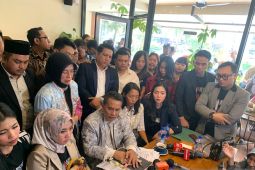 Hotman Paris: Keluarga kecewa polisi menghilangkan 2 DPO pembunuhan Vina