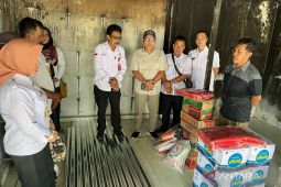 Pemkab bantu dua korban kebakaran di Mukomuko