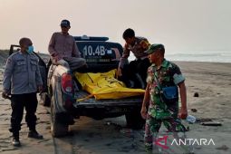 Petugas gabungan Cianjur temukan jenazah nelayan asal Indramayu
