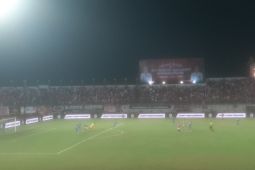 Persib menyudahi penantian 10 tahun untuk juarai Liga 1 Indonesia