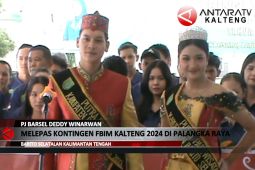 Pj Bupati Barsel lepas kontingen FBIM 2024