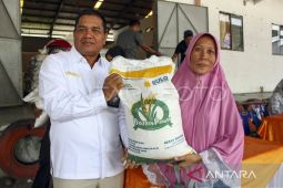 Bulog Sumut: Penimbangan beras bantuan harus teliti agar berat  sesuai