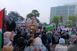 Ribuan warga gelar Aksi Bela Palestina di depan Kedubes AS