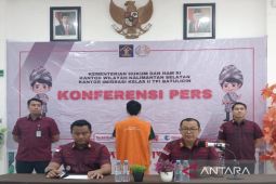 Tidak dapat tunjukkan paspor, satu WNA asal Tiongkok dideportasi