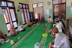 Merangkul para  penyintas HIV/AIDS dengan pertebal ilmu agama