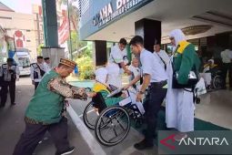 PPIH Surabaya berangkatkan jamaah calon haji asal NTT