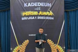 Pj Gubernur Jabar berpesan pemain Persib jangan sampai merana usai gantung sepatu