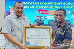 Maybrat dapat penghargaan dalam pengangkatan guru penggerak