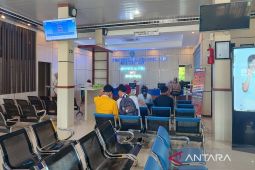 Dukcapil Kota Bengkulu terus berikan layanan administrasi meski listrik padam