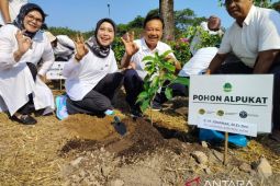 Kanwil BPN Jatim turut serta tanam 100 ribu pohon