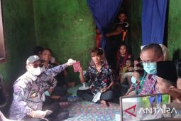 Kemenkes kunjungi keluarga terindikasi kusta di Kota Serang
