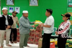 Peduli Korban banjir, Dinsos Tanah Bumbu salurkan bantuan